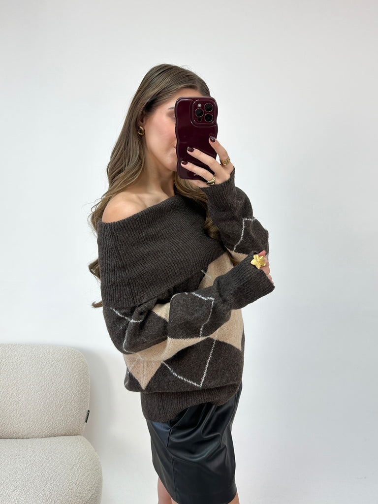 Bruine off shoulder trui met beige grote ruitjes