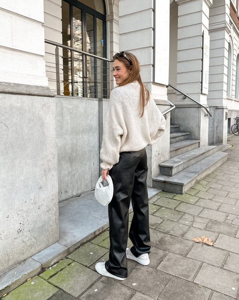 Zwarte leren straight/wide leg broek