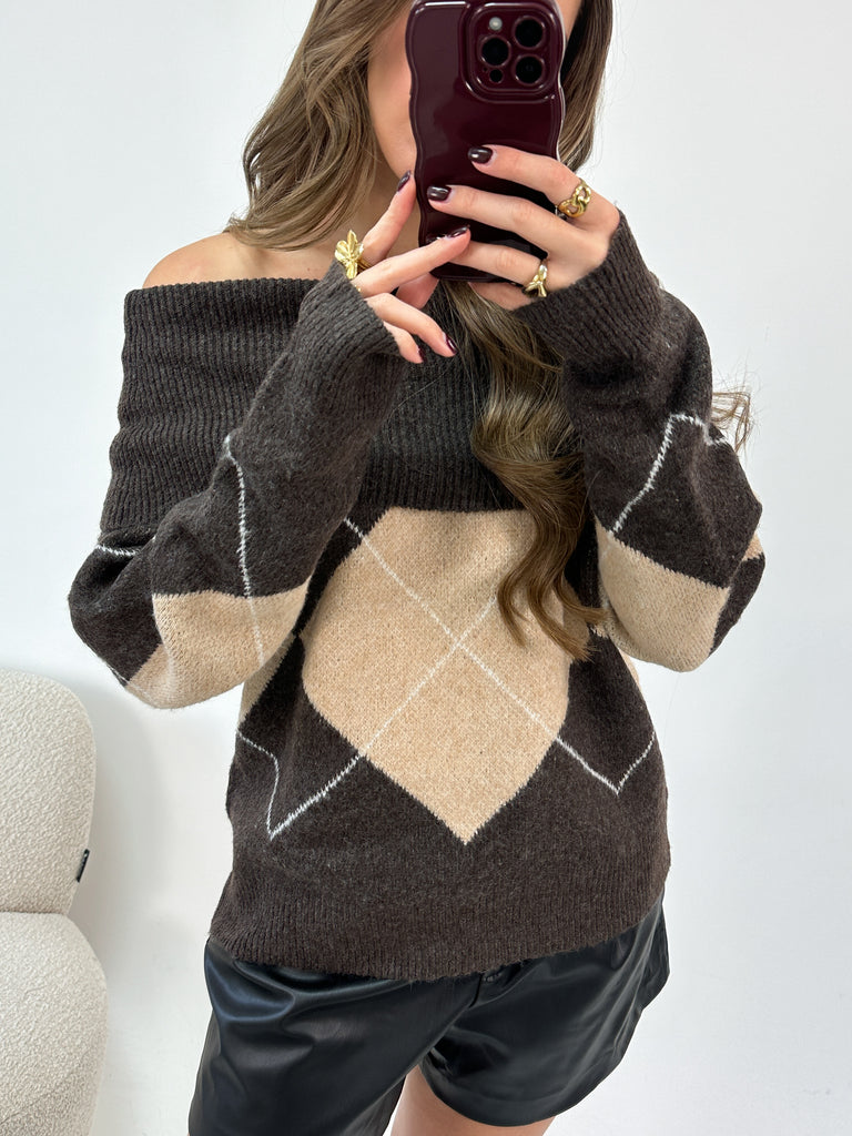 Bruine off shoulder trui met beige grote ruitjes