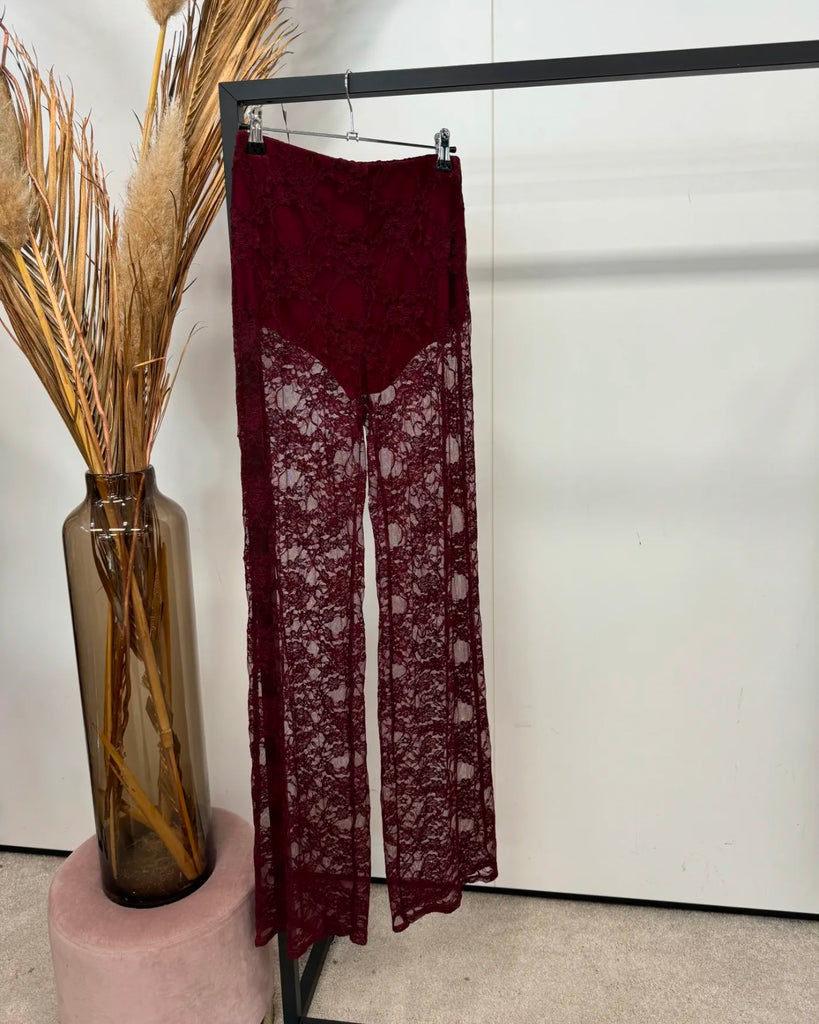 Bordeaux rode kanten broek