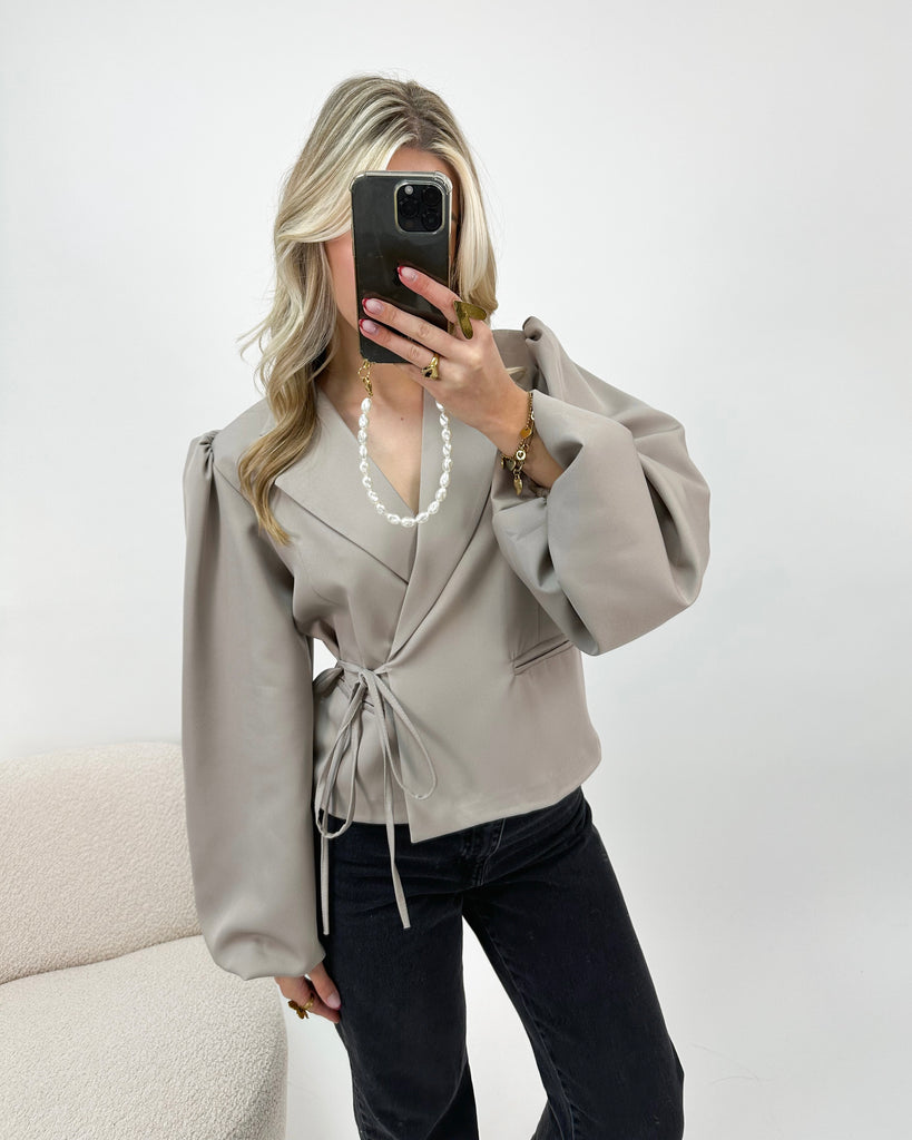 Taupe/bruine wrap blazer met strik detail en ballon mouwen