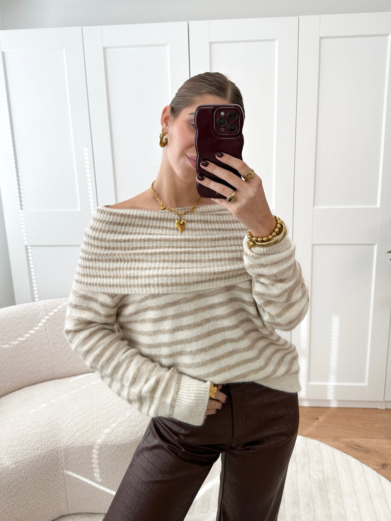 Beige off shoulder trui met streepjes