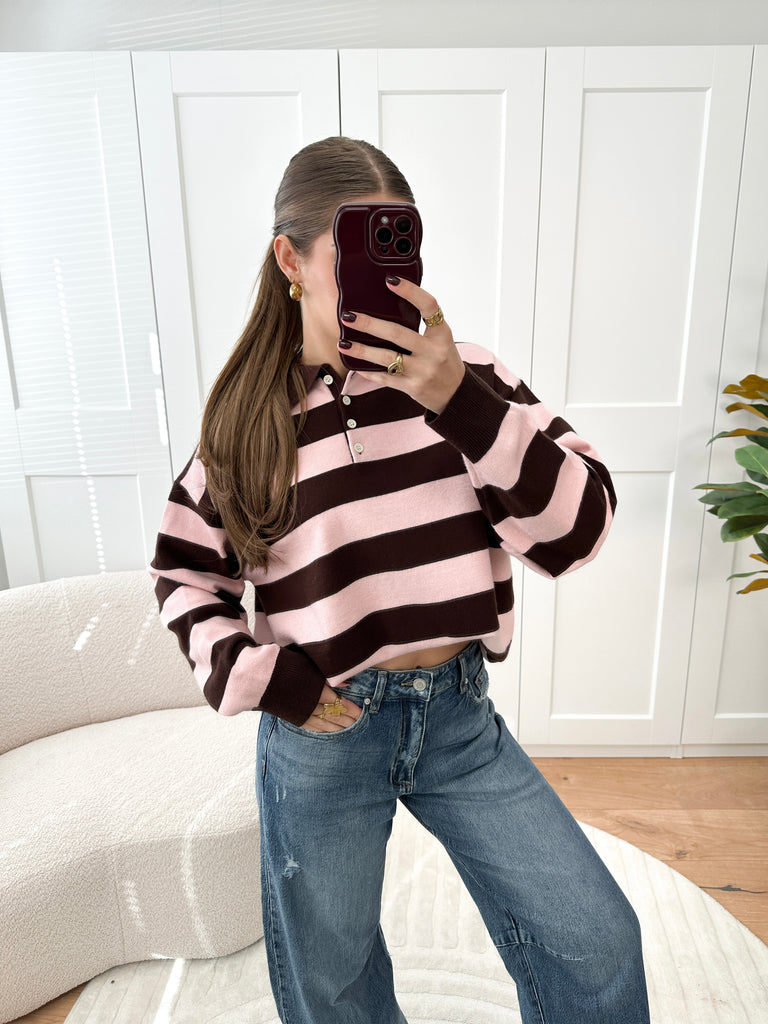 Bruine polo sweater met roze grote strepen