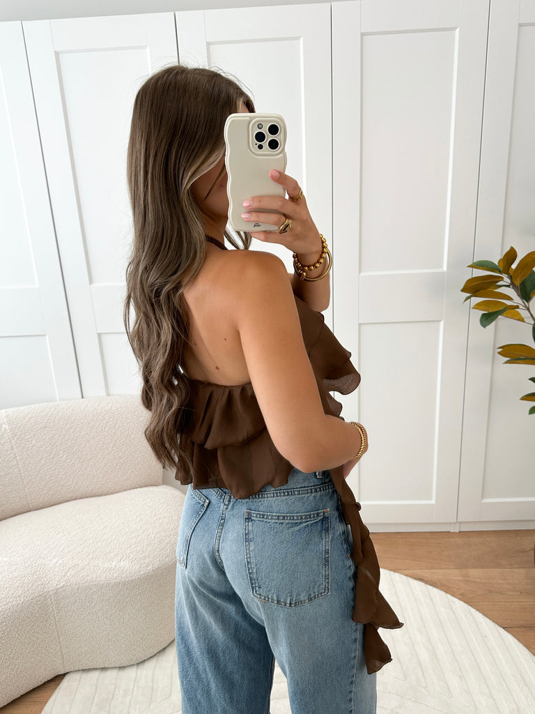 Bruine cropped ruffle top met haltersluiting