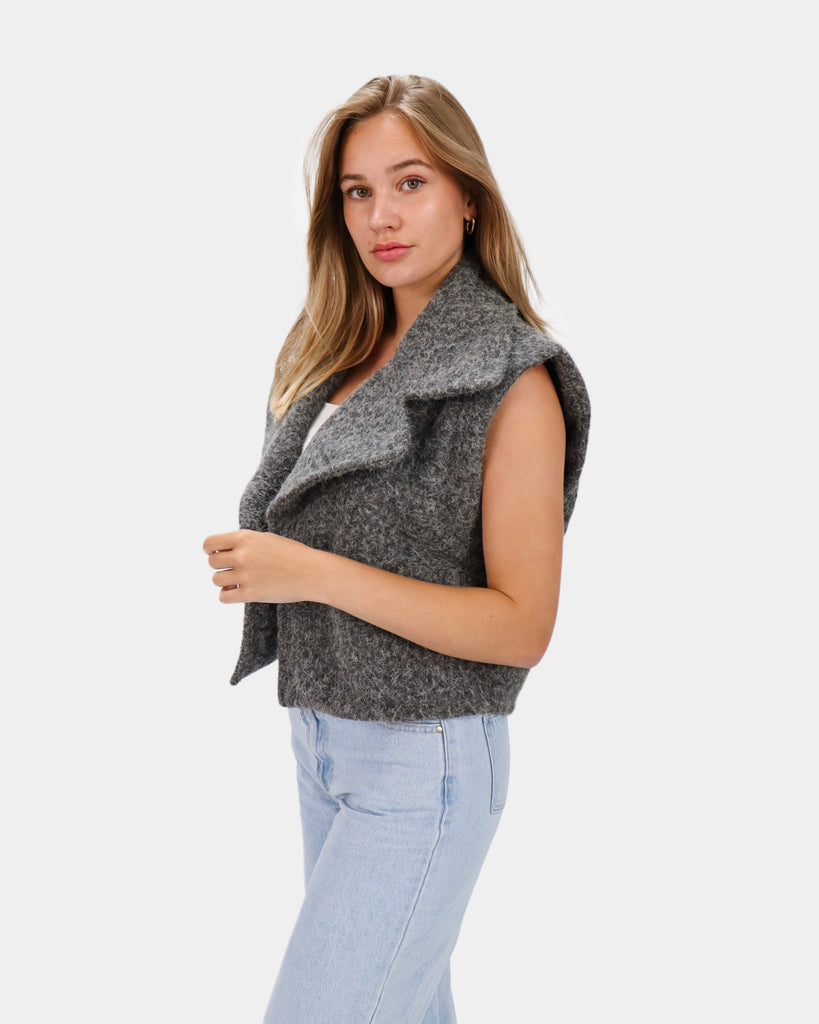 Grijze cropped gilet in wollen look met knoopsluiting