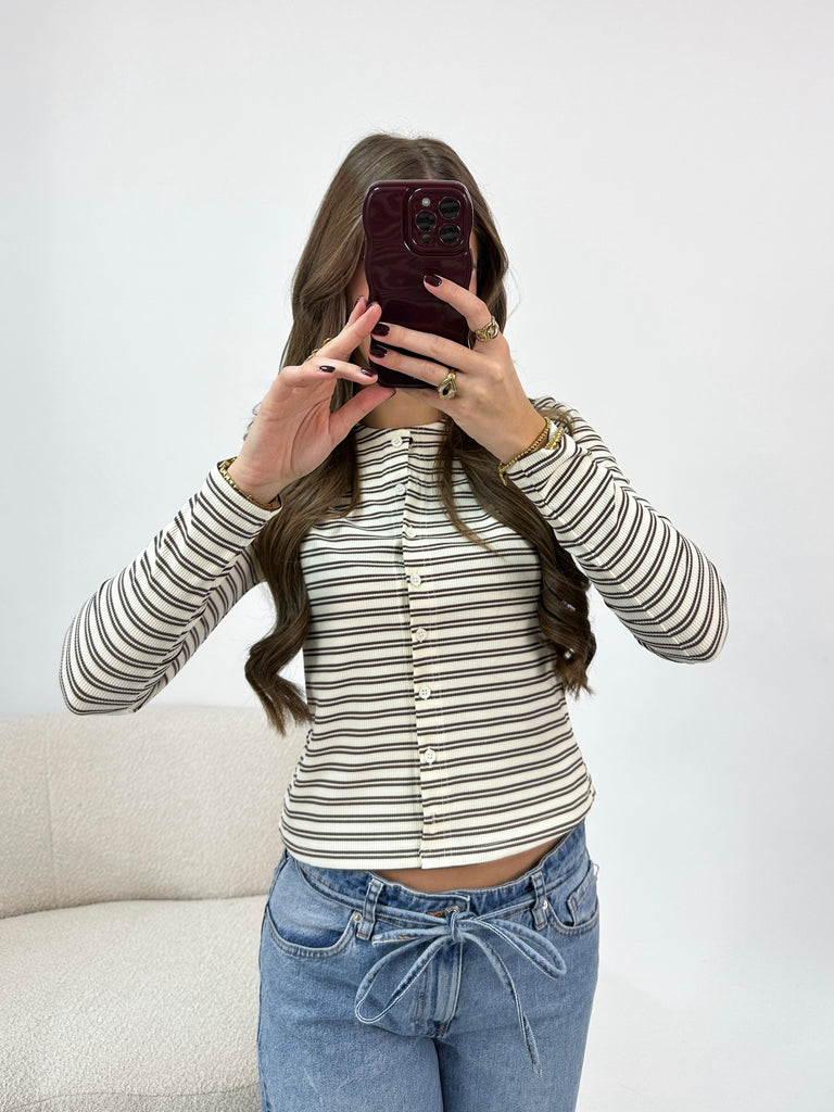 Creme gestreepte top met knoopjes sluiting