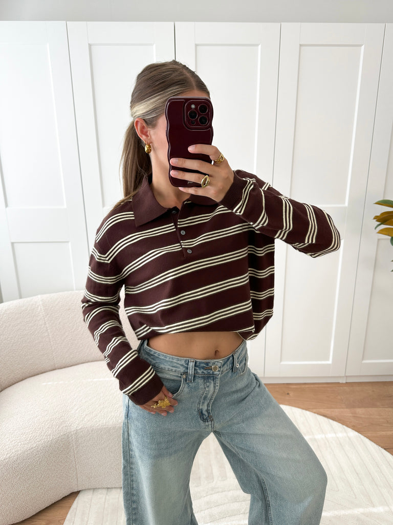 Bruine polo sweater met creme strepen