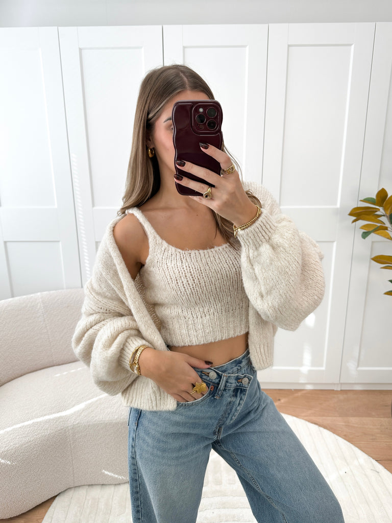 Creme gebreide set met topje en vest
