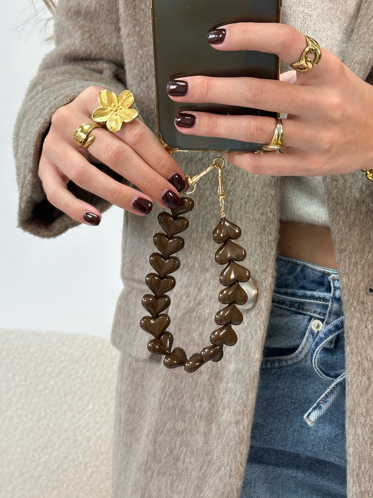 Telefoon koortje met bruine hartjes