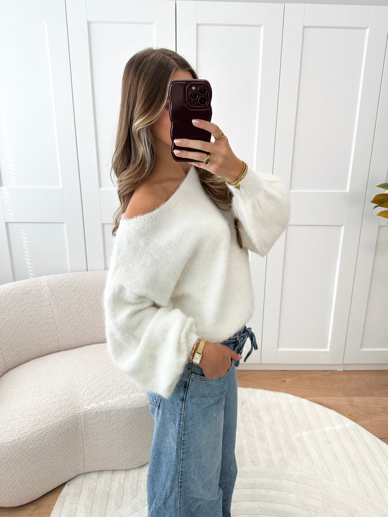 Witte off shoulder trui