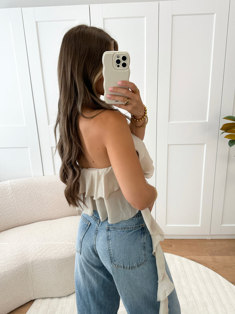 Beige cropped ruffle top met haltersluiting