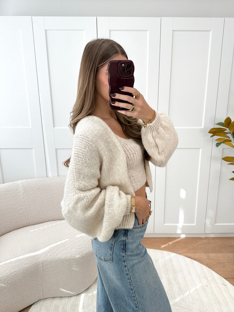 Creme gebreide set met topje en vest