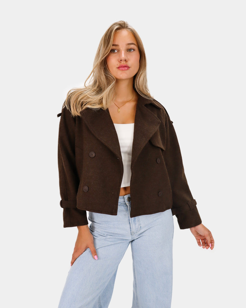 Bruine korte trench coat met knoopsluiting