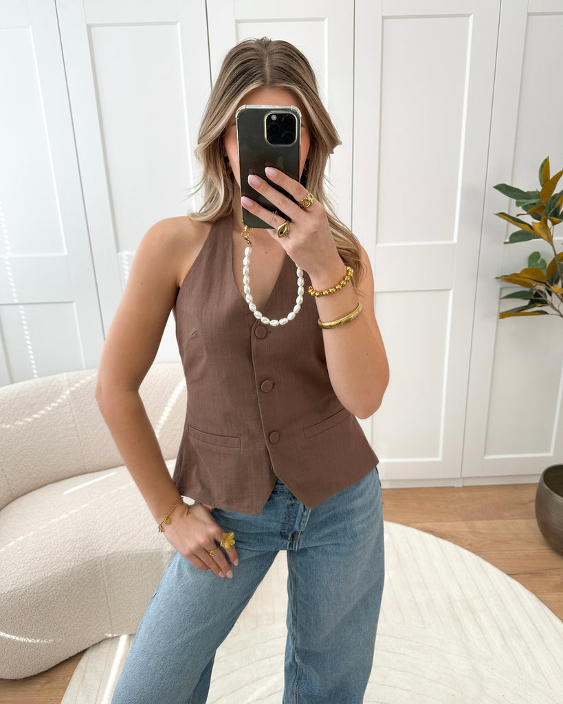 Bruine linnen look gilet met knoopsluiting en open rug met strik in de nek en op de rug